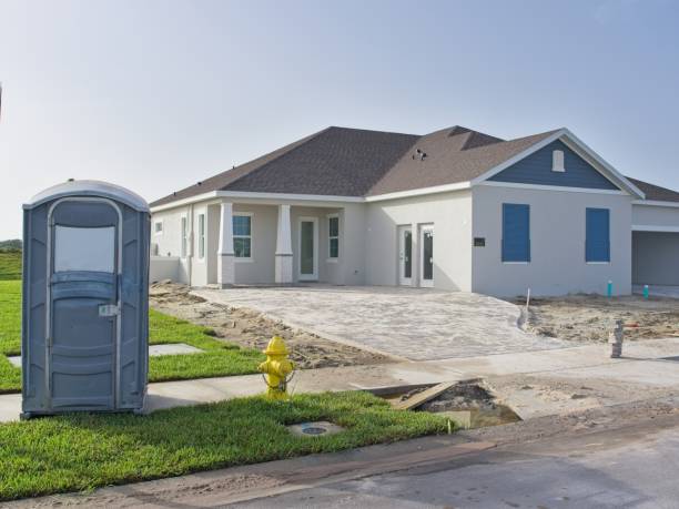 Best Luxury portable toilet rental  in Auburn, KS